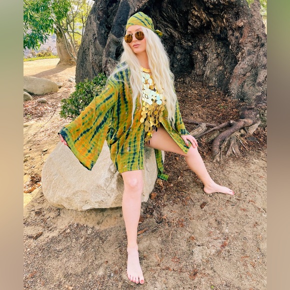 KARMA luxury Sustainable silk Kimono - Picture 4 of 11